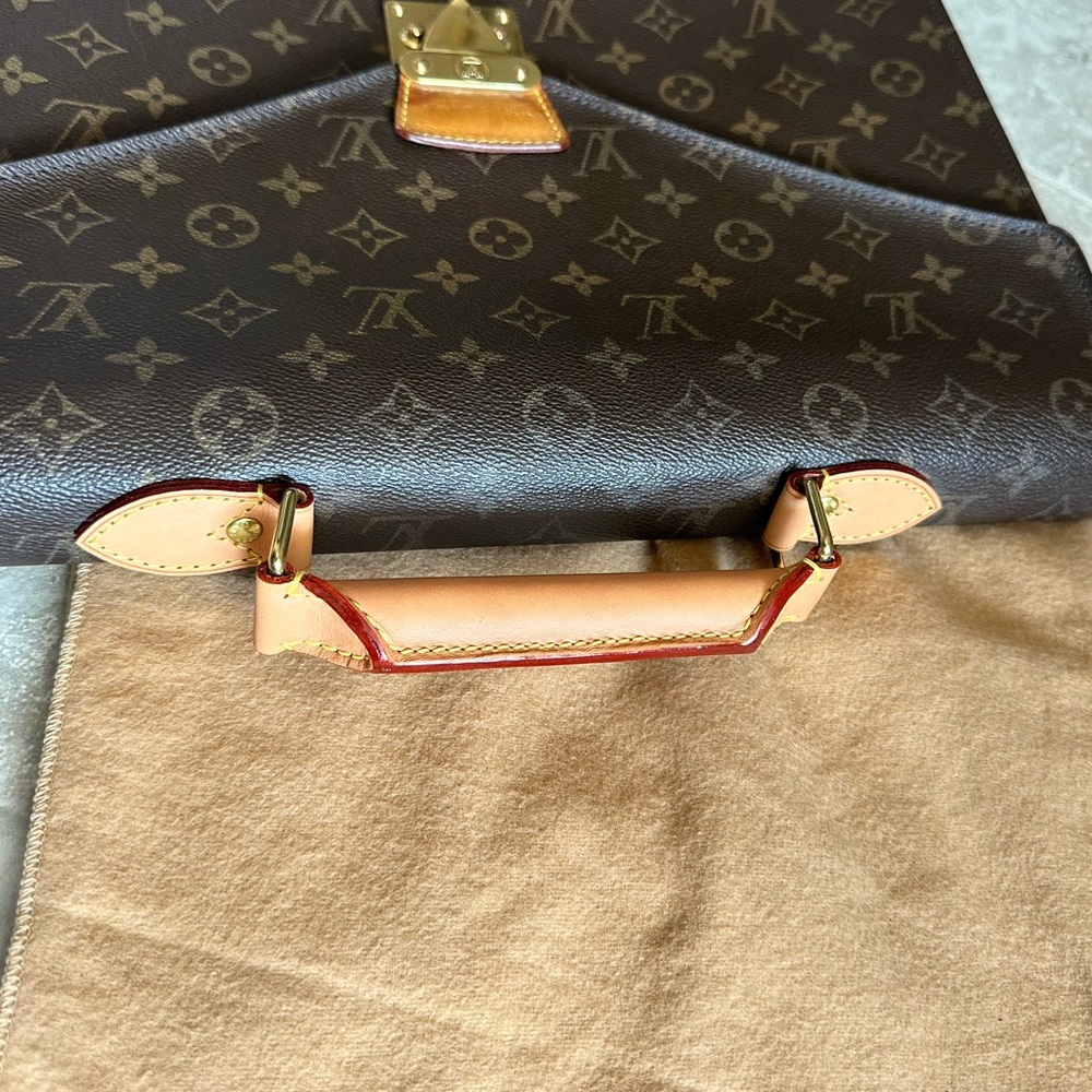 Louis Vuitton Serviette Conseiller Briefcase - Picture 4 of 13
